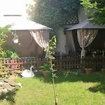 Pensiunea Red Rose Apartments