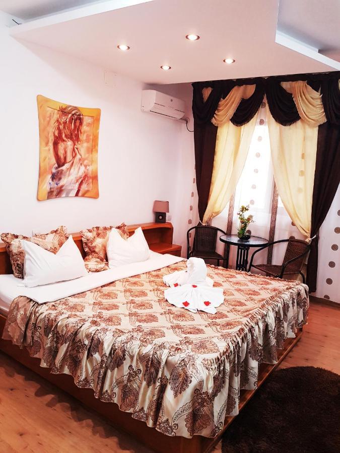 Pensiunea Red Rose 4*