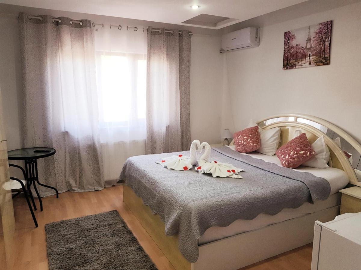 Pensiunea Red Rose Guest house 4*